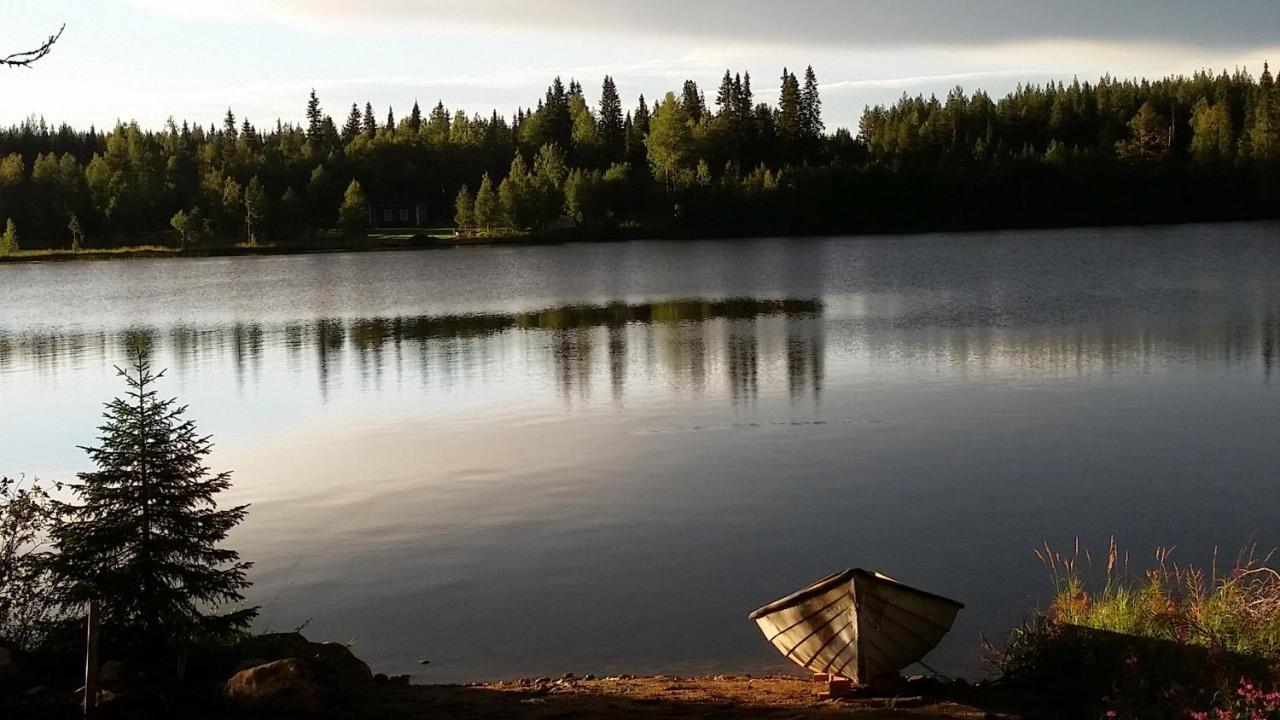 Huvila Eraemaajaerven Rannalla Taivalkoskella Jokijarvi  Exterior photo